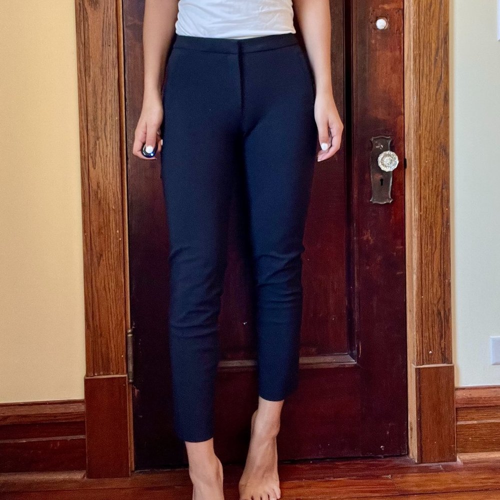 Lululemon - Black "work" pants - Sz 2 - Good Condition